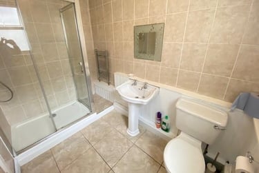 2 bed flat, Littleton Place, Stoke, Plymouth, PL21DY - Image 13